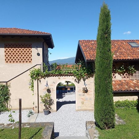 B&B Cascina La Cinciallegra Oggiono Exterior foto